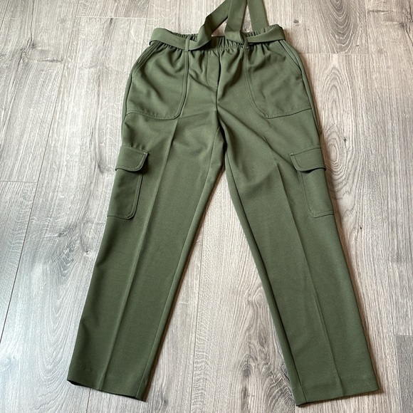 Chapter One Sportswear belted Olive Green Cargo pants . - Picture 4 of 8